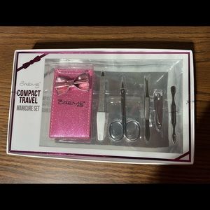 Manicure Set - Brand New!
